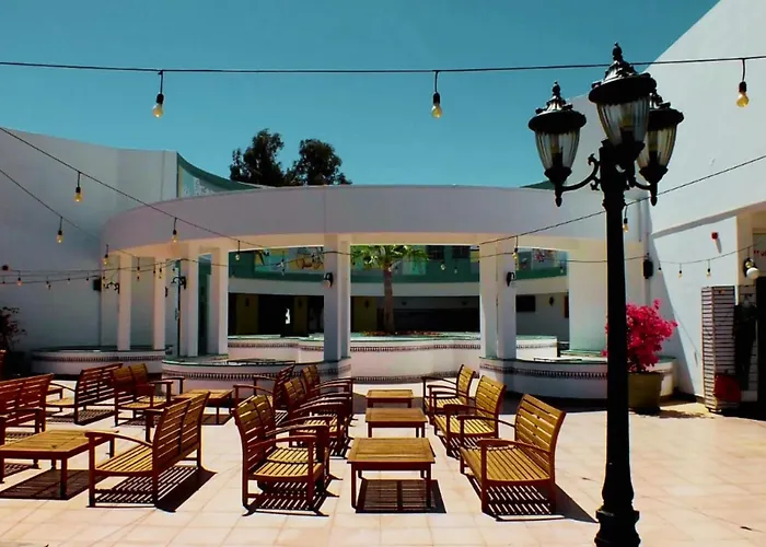 Luxury Hills 4*