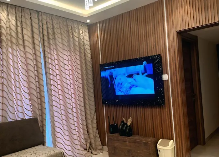 Luxury Hills 4*